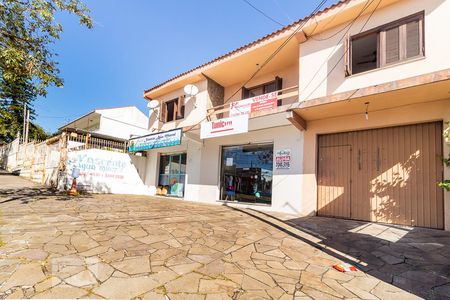 Casa para alugar com 190m², 3 quartos e 1 vaga Casa para alugar com 190m², 3 quartos e 1 vagaFachada