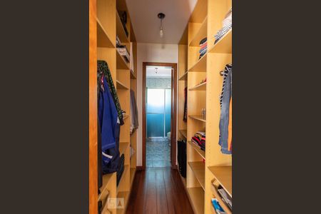 Casa para alugar com 190m², 3 quartos e 1 vaga Casa para alugar com 190m², 3 quartos e 1 vagaCloset