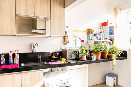 Apartamento para alugar com 110m², 3 quartos e 2 vagas Apartamento para alugar com 110m², 3 quartos e 2 vagasCozinha