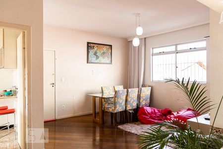 Sala de apartamento para alugar com 3 quartos, 110m² em Dona Clara, Belo Horizonte