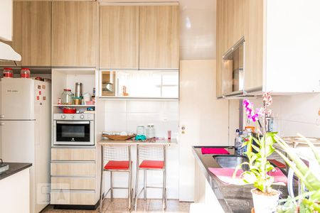 Apartamento para alugar com 110m², 3 quartos e 2 vagas Apartamento para alugar com 110m², 3 quartos e 2 vagasCozinha