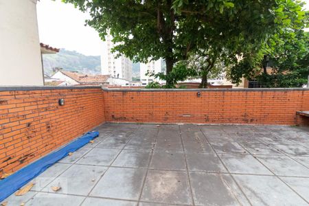 Casa para alugar com 376m², 3 quartos e 3 vagas Casa para alugar com 376m², 3 quartos e 3 vagasTerraço