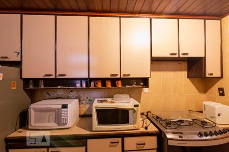 Casa para alugar com 376m², 3 quartos e 3 vagas Casa para alugar com 376m², 3 quartos e 3 vagasCozinha