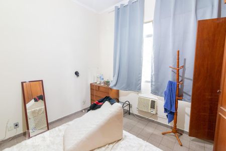 Quarto 1 de casa para alugar com 3 quartos, 376m² em Grajaú, Rio de Janeiro