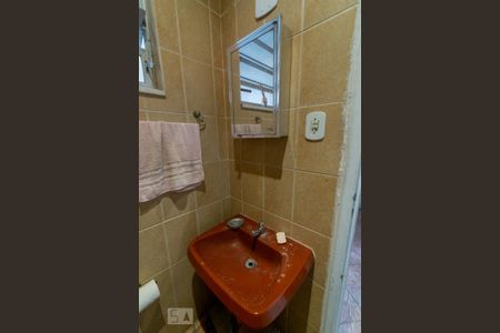 Casa para alugar com 376m², 3 quartos e 3 vagas Casa para alugar com 376m², 3 quartos e 3 vagasBanheiro de Serviço