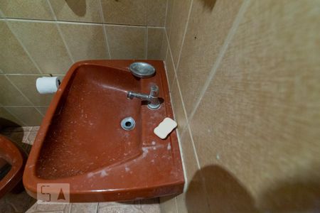 Casa para alugar com 376m², 3 quartos e 3 vagas Casa para alugar com 376m², 3 quartos e 3 vagasBanheiro de Serviço