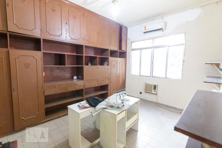 Casa para alugar com 376m², 3 quartos e 3 vagas Casa para alugar com 376m², 3 quartos e 3 vagasQuarto 2