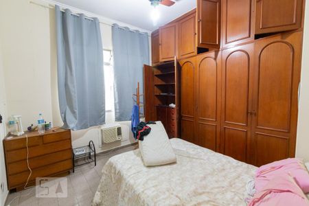 Quarto 1 de casa para alugar com 3 quartos, 376m² em Grajaú, Rio de Janeiro