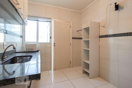 Quarto de kitnet/studio para alugar com 1 quarto, 14m² em Jardim Peri Peri, São Paulo