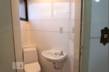 Apartamento para alugar com 80m², 3 quartos e 1 vaga Apartamento para alugar com 80m², 3 quartos e 1 vagaBanheiro de Serviço