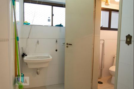 Apartamento para alugar com 80m², 3 quartos e 1 vaga Apartamento para alugar com 80m², 3 quartos e 1 vagaLavanderia