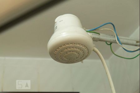 Apartamento para alugar com 80m², 3 quartos e 1 vaga Apartamento para alugar com 80m², 3 quartos e 1 vagaChuveiro