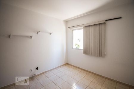 Quarto de apartamento à venda com 1 quarto, 44m² em Vila Itapura, Campinas
