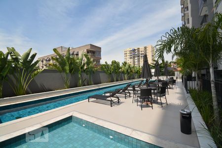 Apartamento para alugar com 60m², 2 quartos e 1 vagaÁrea comum- Piscina