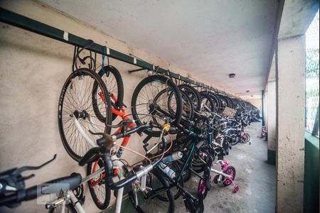 Apartamento para alugar com 57m², 3 quartos e 1 vaga Apartamento para alugar com 57m², 3 quartos e 1 vagaÁrea Comum - Bicicletário