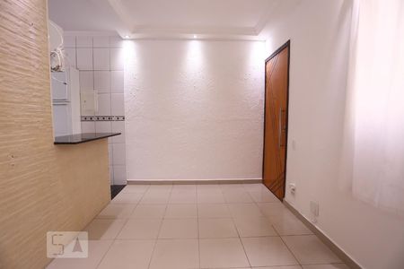Sala de apartamento à venda com 2 quartos, 44m² em Vila Yolanda, Osasco