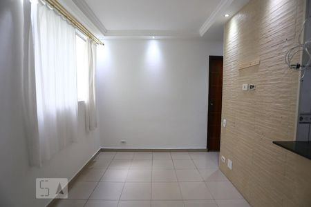 Sala de apartamento à venda com 2 quartos, 44m² em Vila Yolanda, Osasco