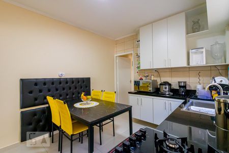 Casa à venda com 350m², 3 quartos e 2 vagasCozinha 1