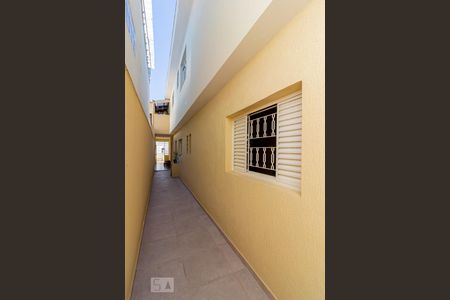 Casa à venda com 350m², 3 quartos e 2 vagasCorredor Externo