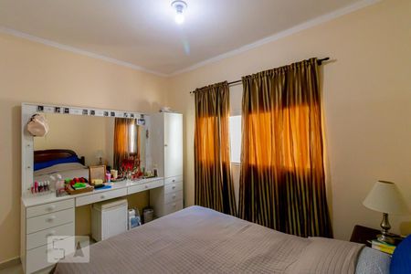 Casa à venda com 350m², 3 quartos e 2 vagasQuarto