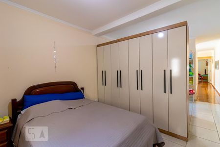 Casa à venda com 350m², 3 quartos e 2 vagasQuarto