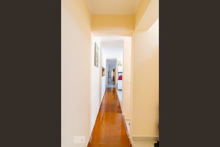 Casa à venda com 350m², 3 quartos e 2 vagasCorredor Casa 2