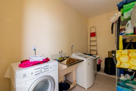 Casa à venda com 350m², 3 quartos e 2 vagasÁrea de Serviço 1