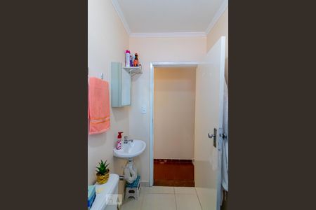 Casa à venda com 350m², 3 quartos e 2 vagasBanheiro 2