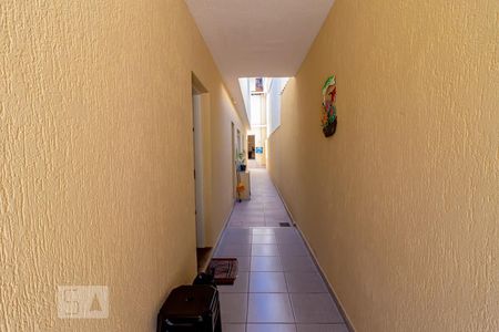 Casa à venda com 350m², 3 quartos e 2 vagasCorredor Externo