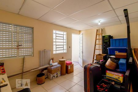 Casa à venda com 350m², 3 quartos e 2 vagasOficina