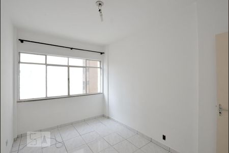 Apartamento para alugar com 75m², 3 quartos e sem vaga Apartamento para alugar com 75m², 3 quartos e sem vagaQuarto 3