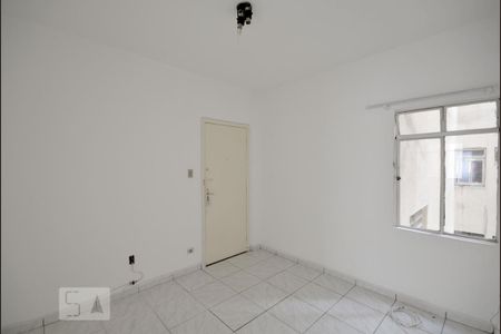 Sala de apartamento para alugar com 3 quartos, 75m² em Liberdade, São Paulo