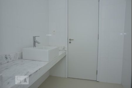Apartamento à venda com 86m², 2 quartos e 1 vagaBanheiro