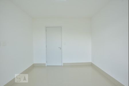 Apartamento à venda com 86m², 2 quartos e 1 vagaSuíte