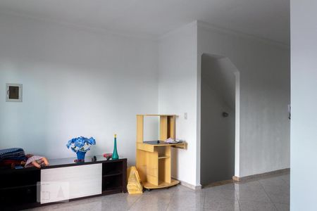 Sala de casa de condomínio à venda com 3 quartos, 180m² em Baeta Neves, São Bernardo do Campo