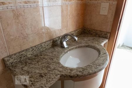 Casa de condomínio à venda com 180m², 3 quartos e 3 vagasLavabo