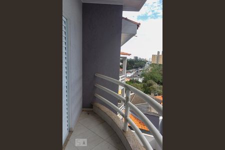 Casa de condomínio à venda com 180m², 3 quartos e 3 vagasQuarto 3 - sacada