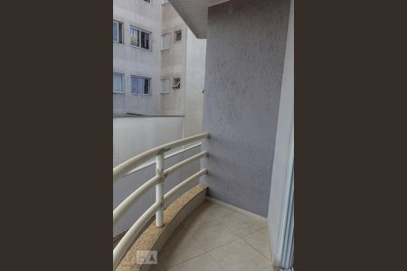 Casa de condomínio à venda com 180m², 3 quartos e 3 vagasQuarto 3 - sacada