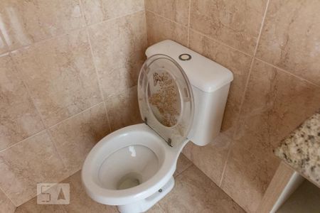 Casa de condomínio à venda com 180m², 3 quartos e 3 vagasLavabo