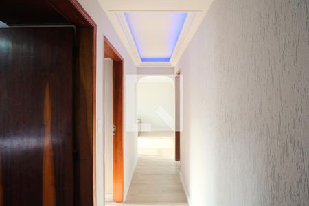 Corredor de apartamento à venda com 2 quartos, 74m² em Vila Antonina, São Paulo
