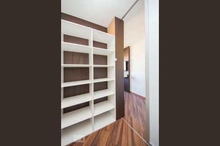 Apartamento à venda com 79m², 2 quartos e 1 vagaCloset Quarto 2