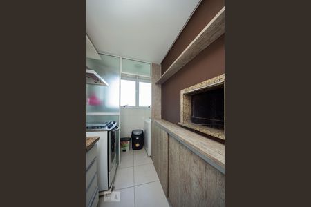 Apartamento à venda com 79m², 2 quartos e 1 vagaCozinha com churrasqueira