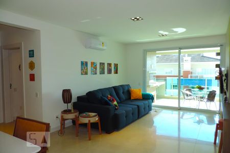 Sala de apartamento para alugar com 2 quartos, 65m² em Campeche, Florianópolis