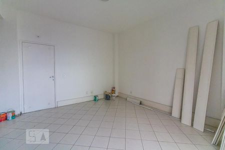 Studio à venda com 40m², 1 quarto e sem vagaKitnet