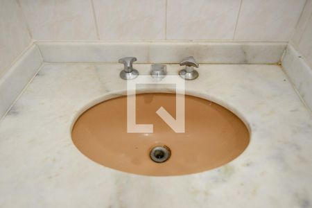 Apartamento à venda com 70m², 2 quartos e sem vagaBanheiro