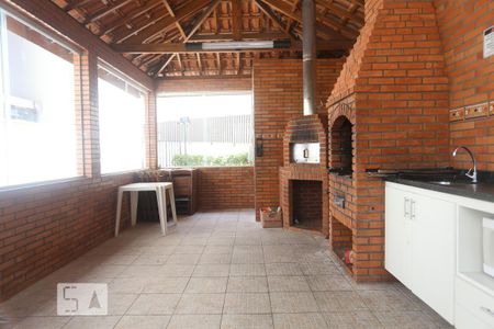 Apartamento para alugar com 50m², 2 quartos e 1 vaga Apartamento para alugar com 50m², 2 quartos e 1 vagaÁrea comum - Churrasqueira