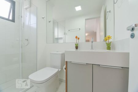 Banheiro de kitnet/studio para alugar com 1 quarto, 30m² em Consolação, São Paulo