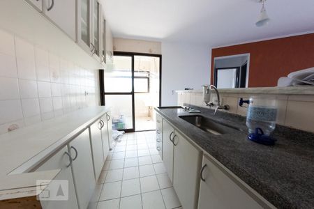 Apartamento à venda com 68m², 2 quartos e 1 vagaCozinha