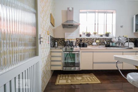 Casa à venda com 165m², 3 quartos e 3 vagasCozinha