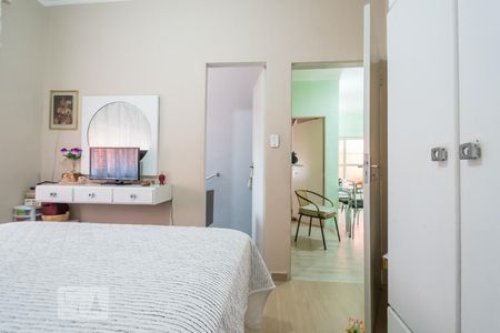 Casa à venda com 165m², 3 quartos e 3 vagasSuíte 2